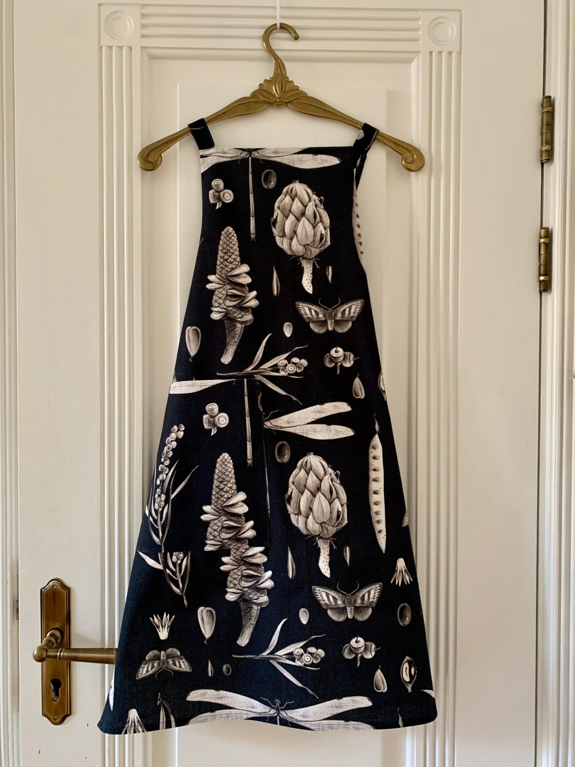 Ladies' Apron - Seeds Carbon